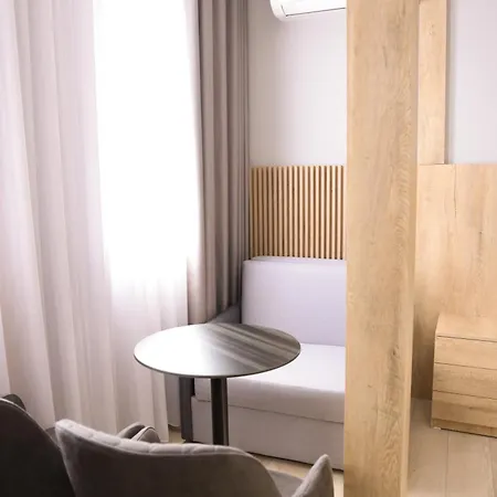 Sol Ξενοδοχείο Σκόδρα